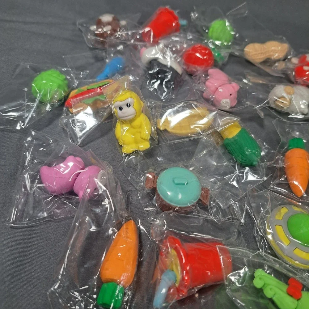 3D Puzzle Erasers Food Animals Aliens Wrapped Lot of 26 Novelty‎ Prize Holiday